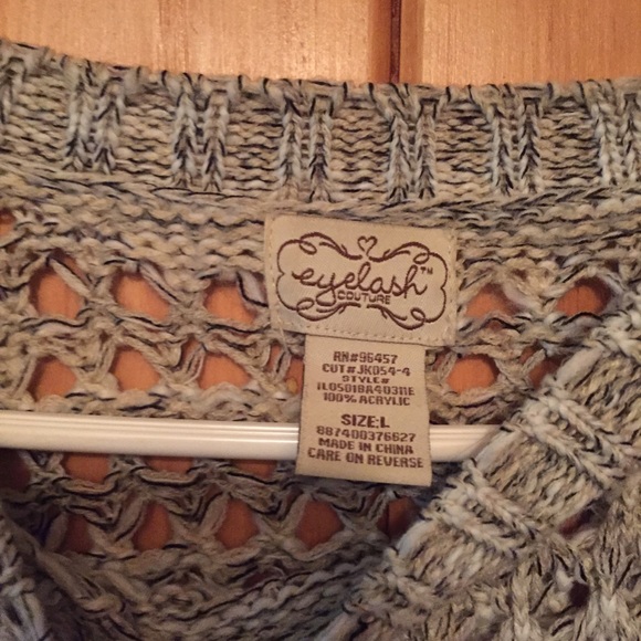 Sweater - Picture 2 of 2